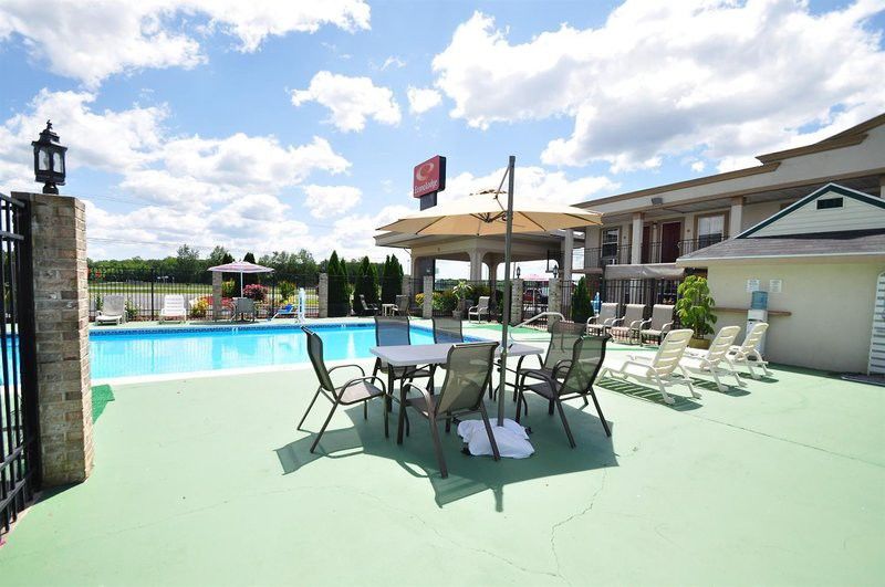 Econo Lodge Princess Anne Exterior photo